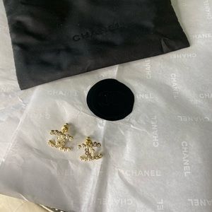Authentic CHANEL stud CC earrings